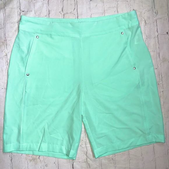 Coral Bay Pants - NWOT Women’s Size Medium Coral Bay Golf Mint Green Lightweight Athletic Shorts
